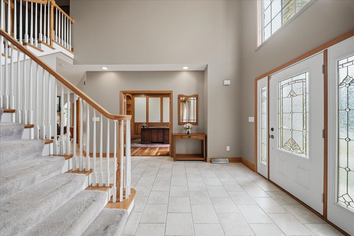 807 Cavan DRIVE