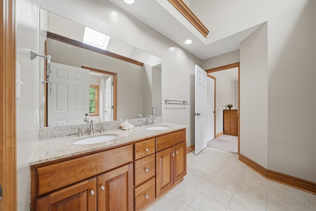 807 Cavan DRIVE
