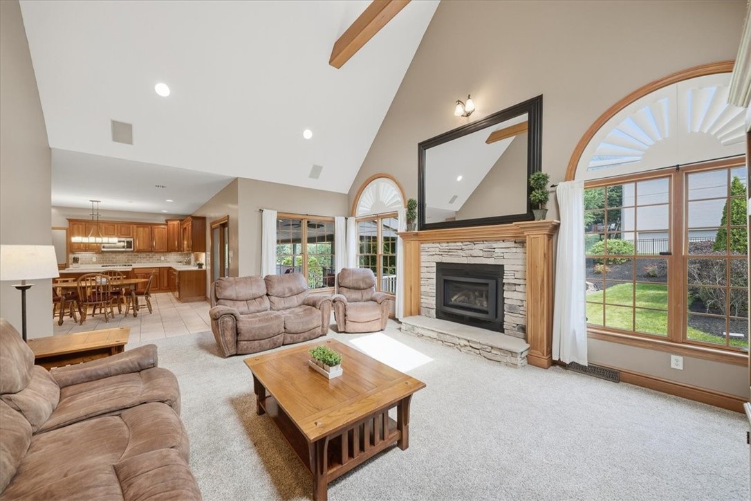 807 Cavan DRIVE