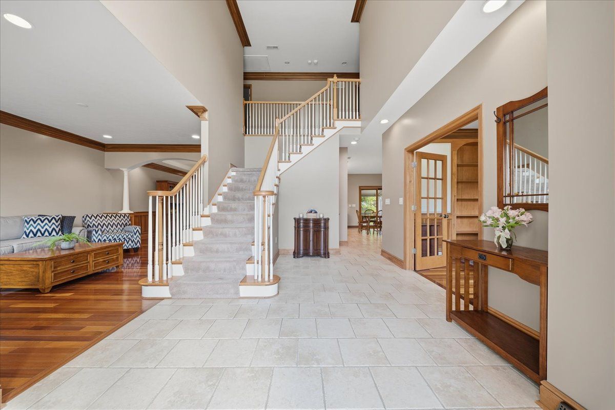 807 Cavan DRIVE