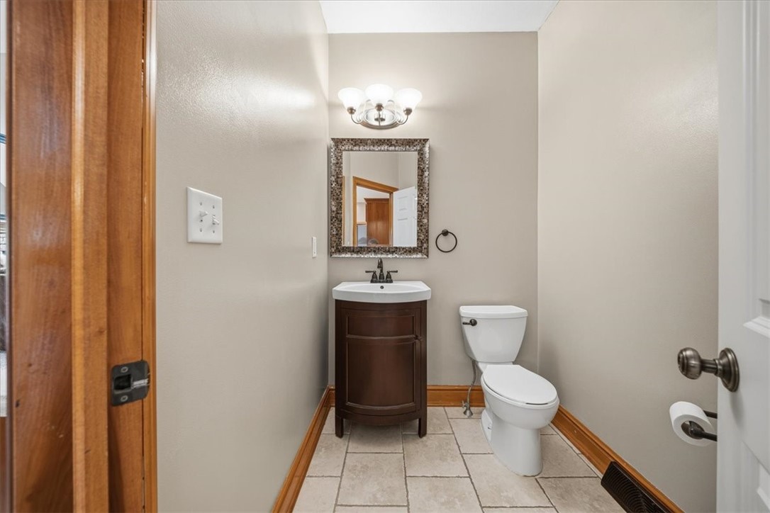 807 Cavan DRIVE