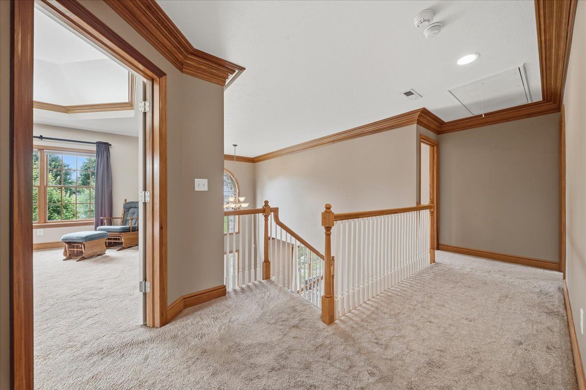 807 Cavan DRIVE