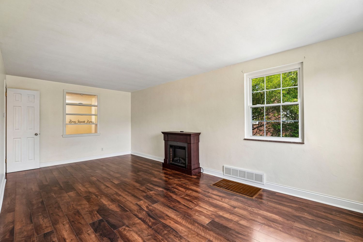 8055 Remington DRIVE