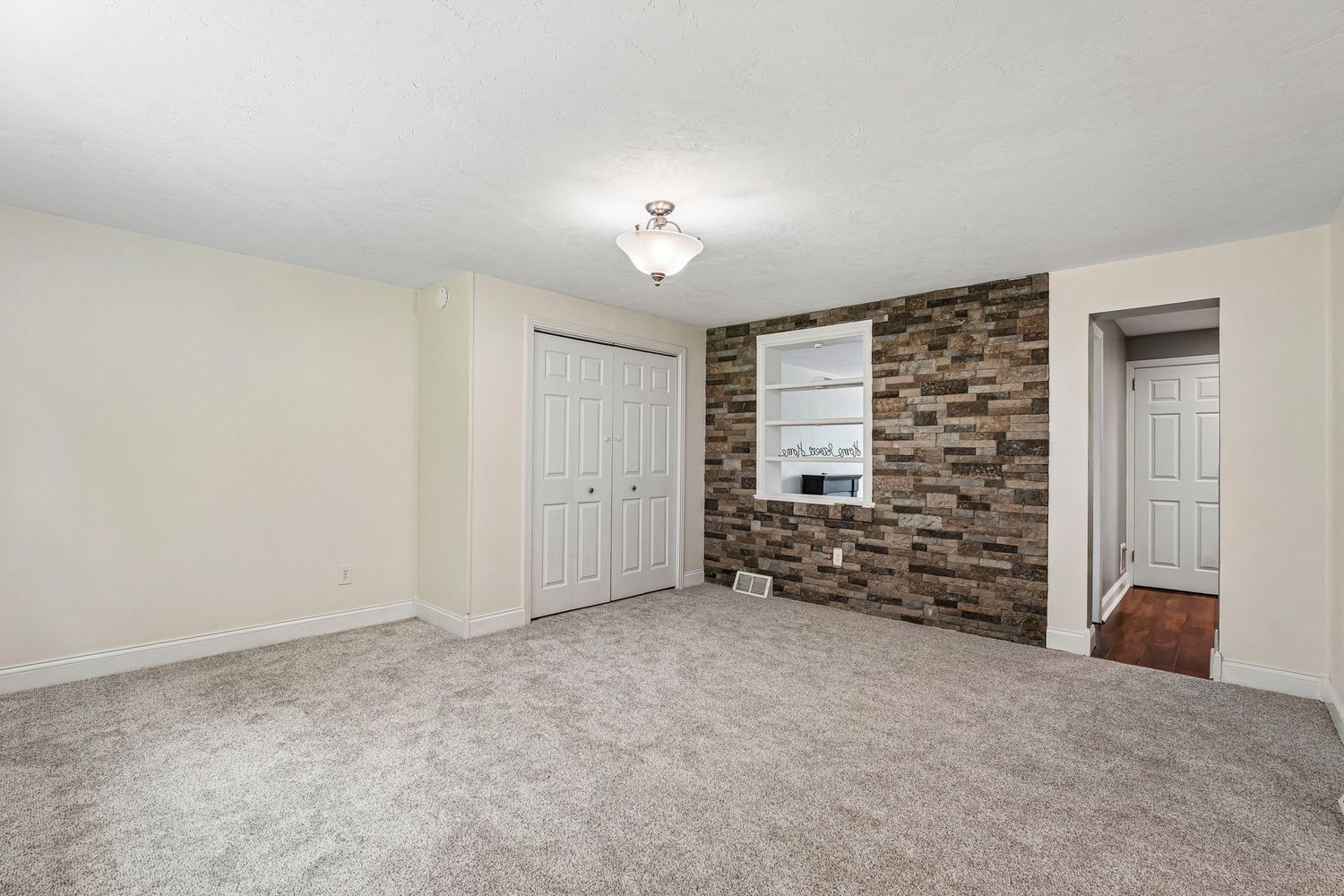 8055 Remington DRIVE