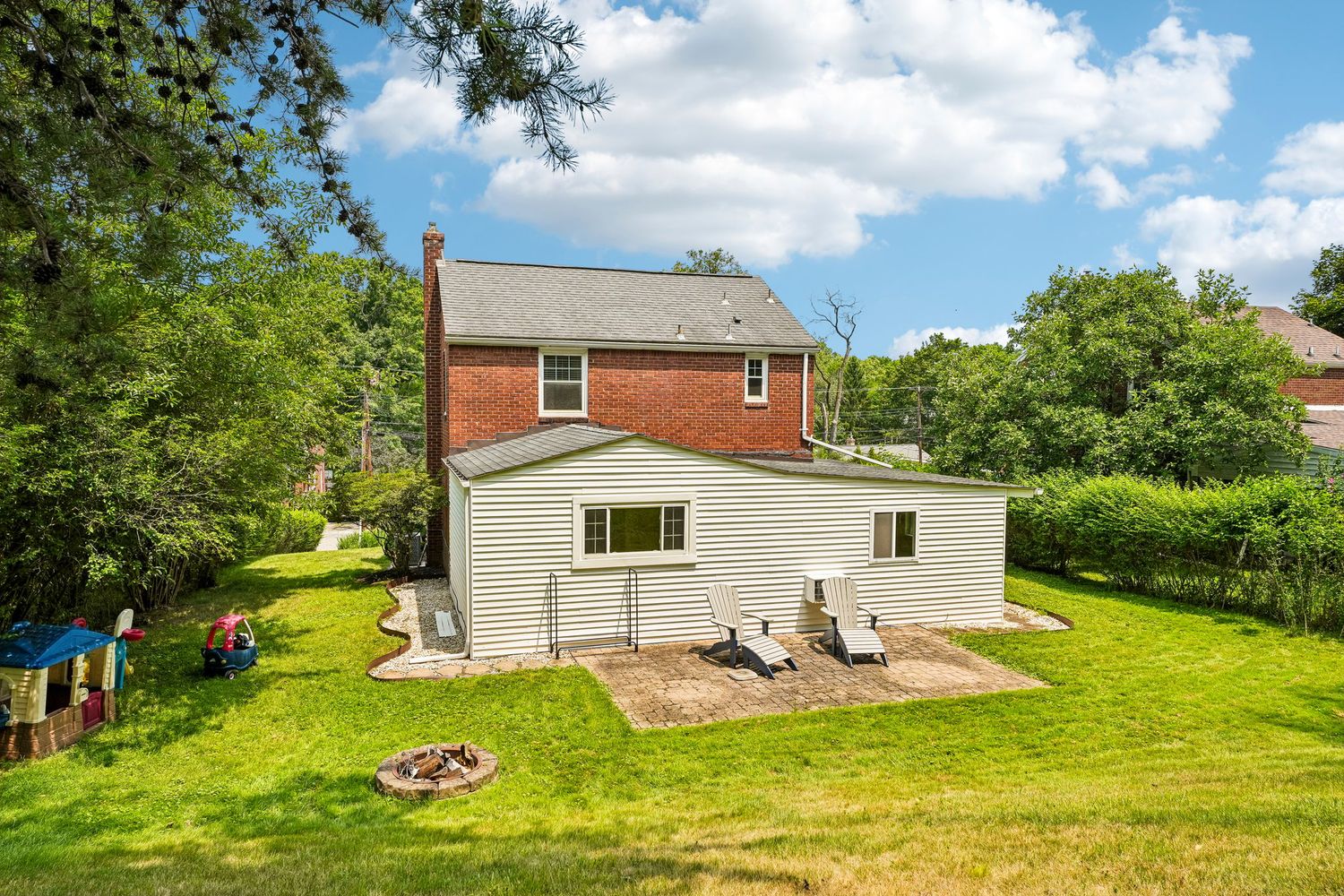 8055 Remington DRIVE
