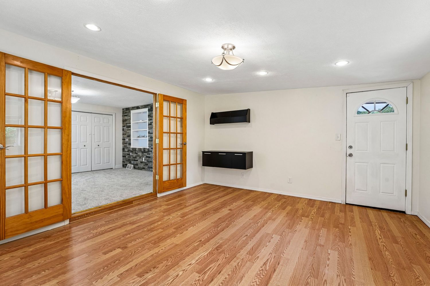 8055 Remington DRIVE