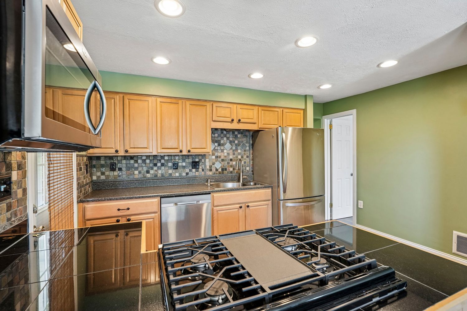 8055 Remington DRIVE