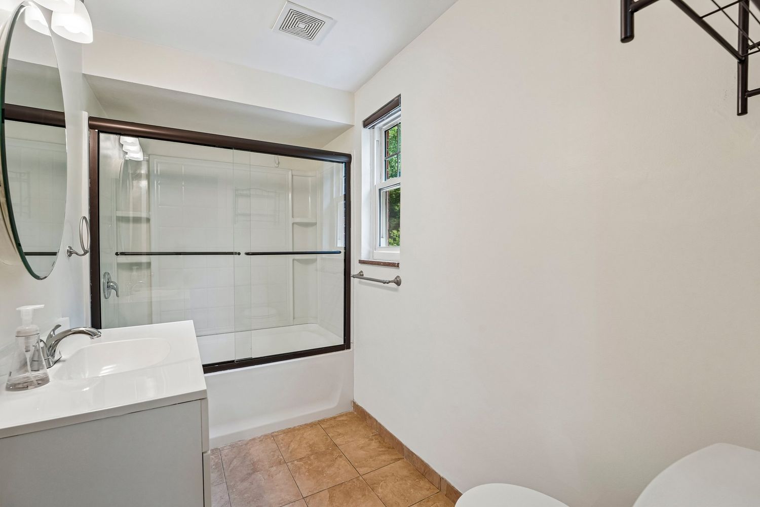 8055 Remington DRIVE