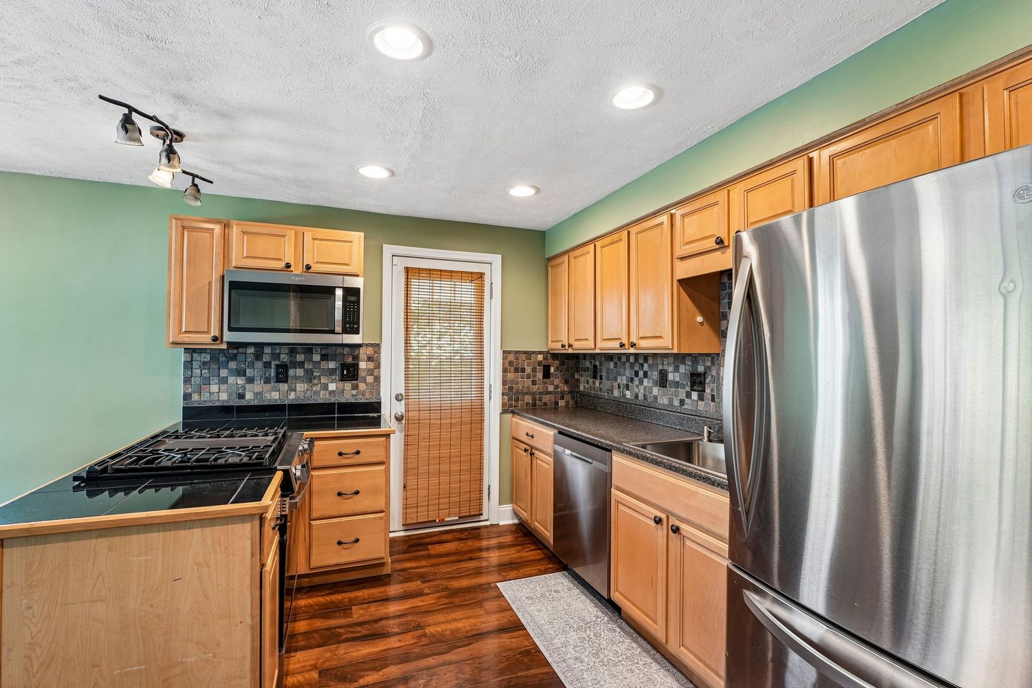 8055 Remington DRIVE
