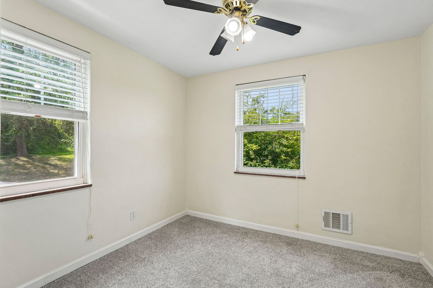 8055 Remington DRIVE