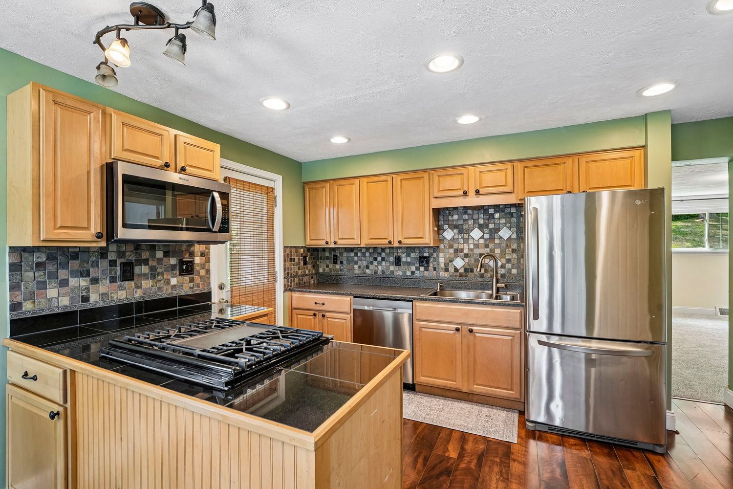 8055 Remington DRIVE