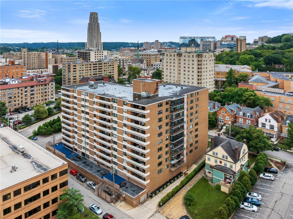 220 N Dithridge St 504