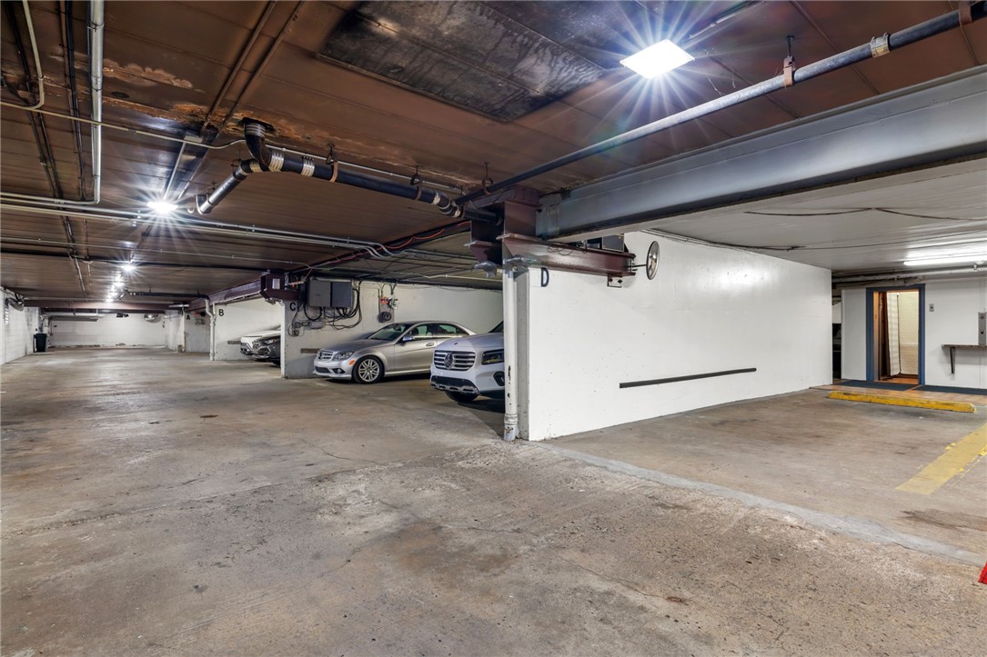 220 N Dithridge St 504