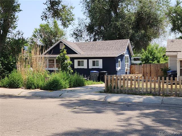 230 Emery Street Unit: B
