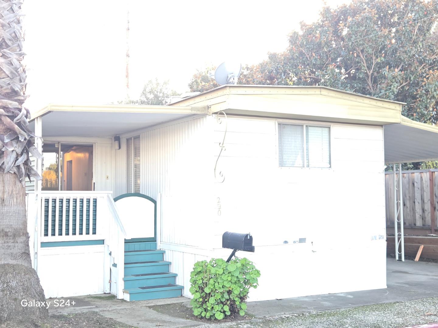 195 Blossom HIll Road Unit: 290