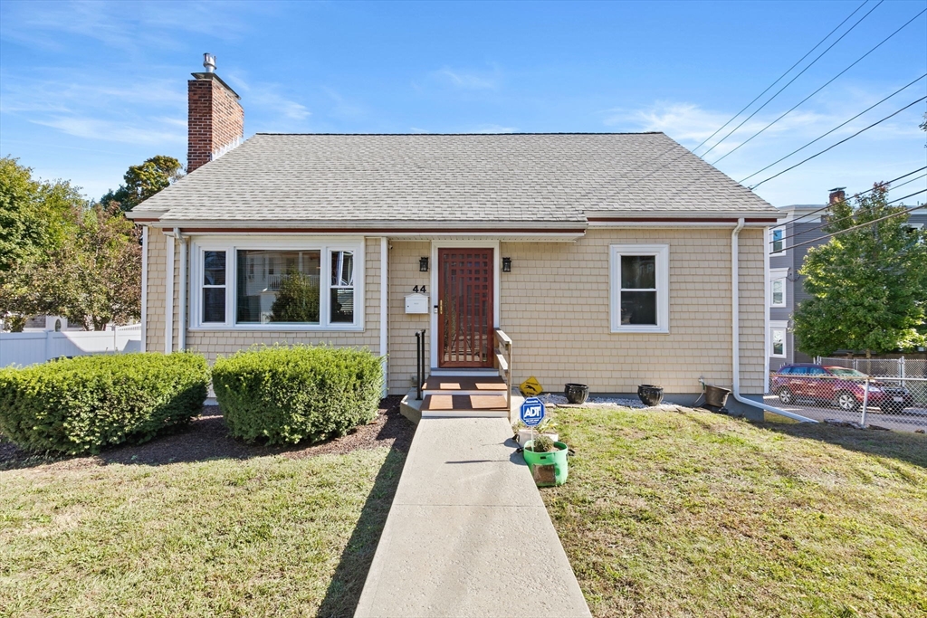 44 Percival St