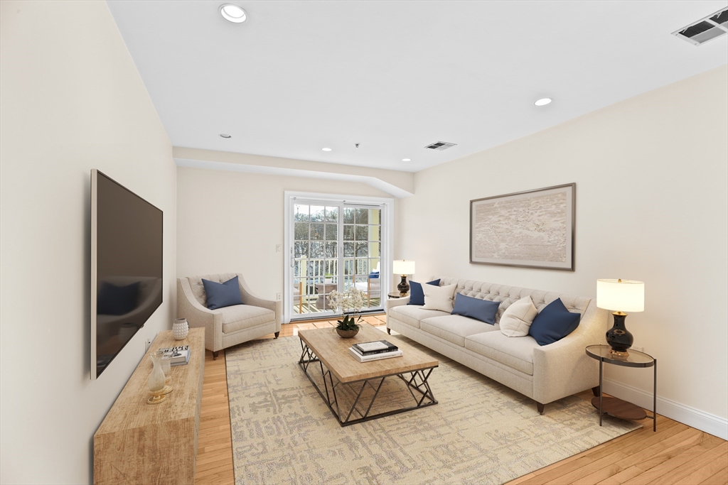 328 Copeland Street # 2C