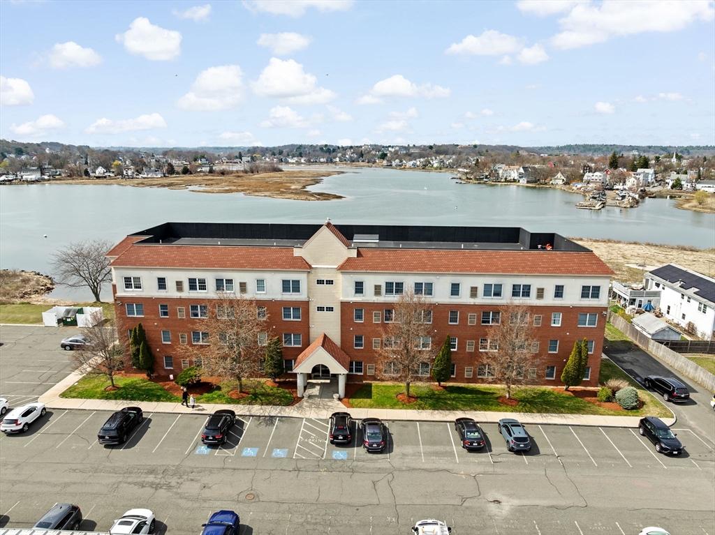 20 Heaths Ct # 202