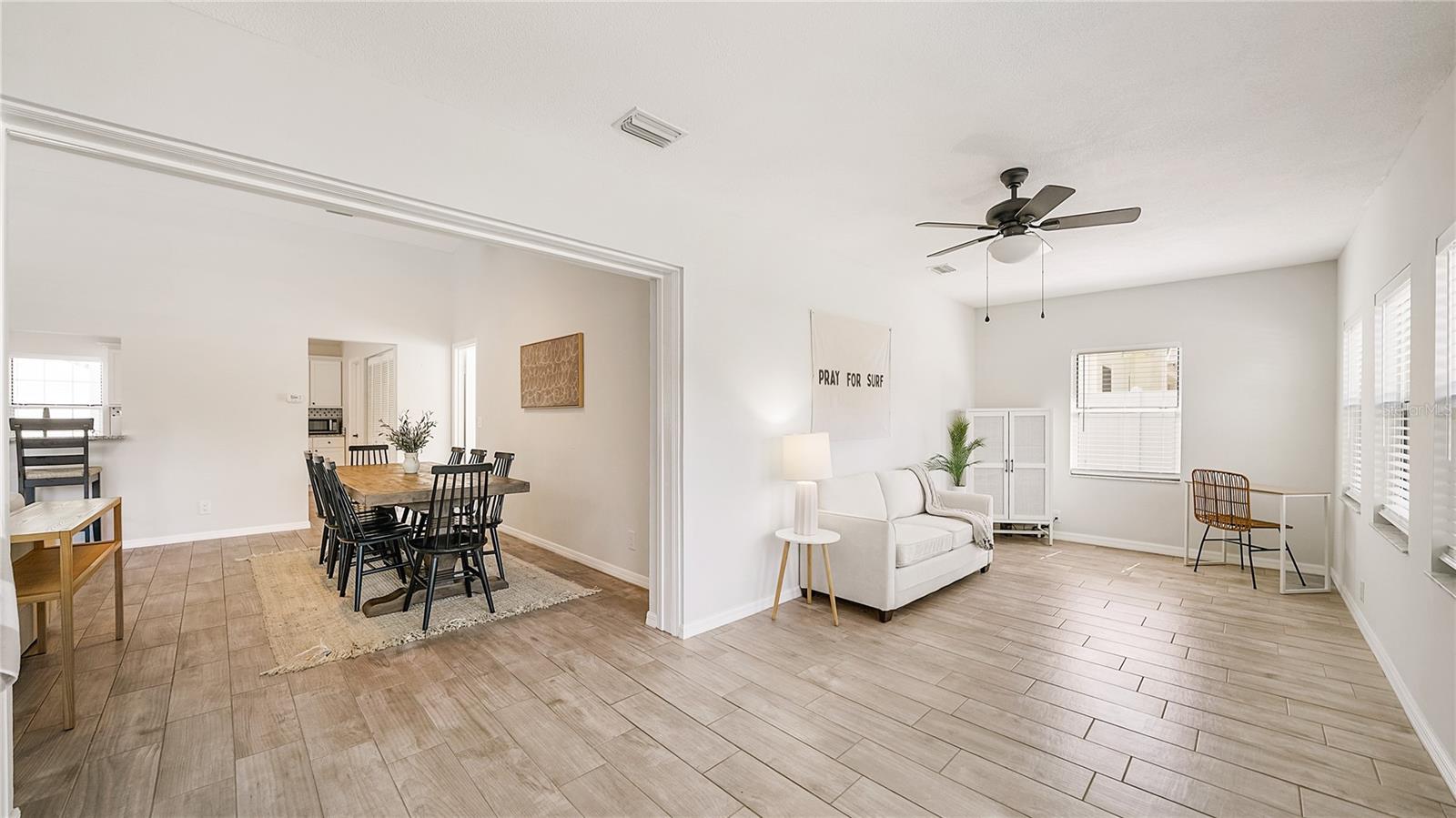 7 BEACON MILL LN