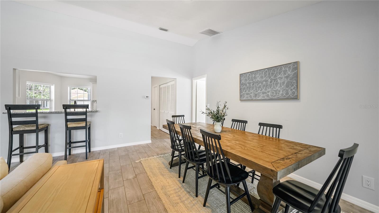 7 BEACON MILL LN
