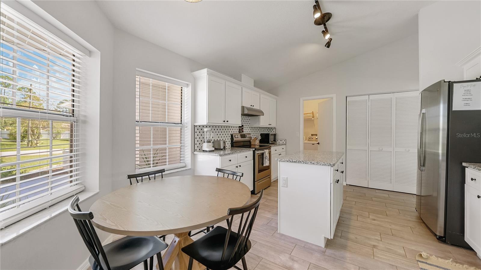 7 BEACON MILL LN