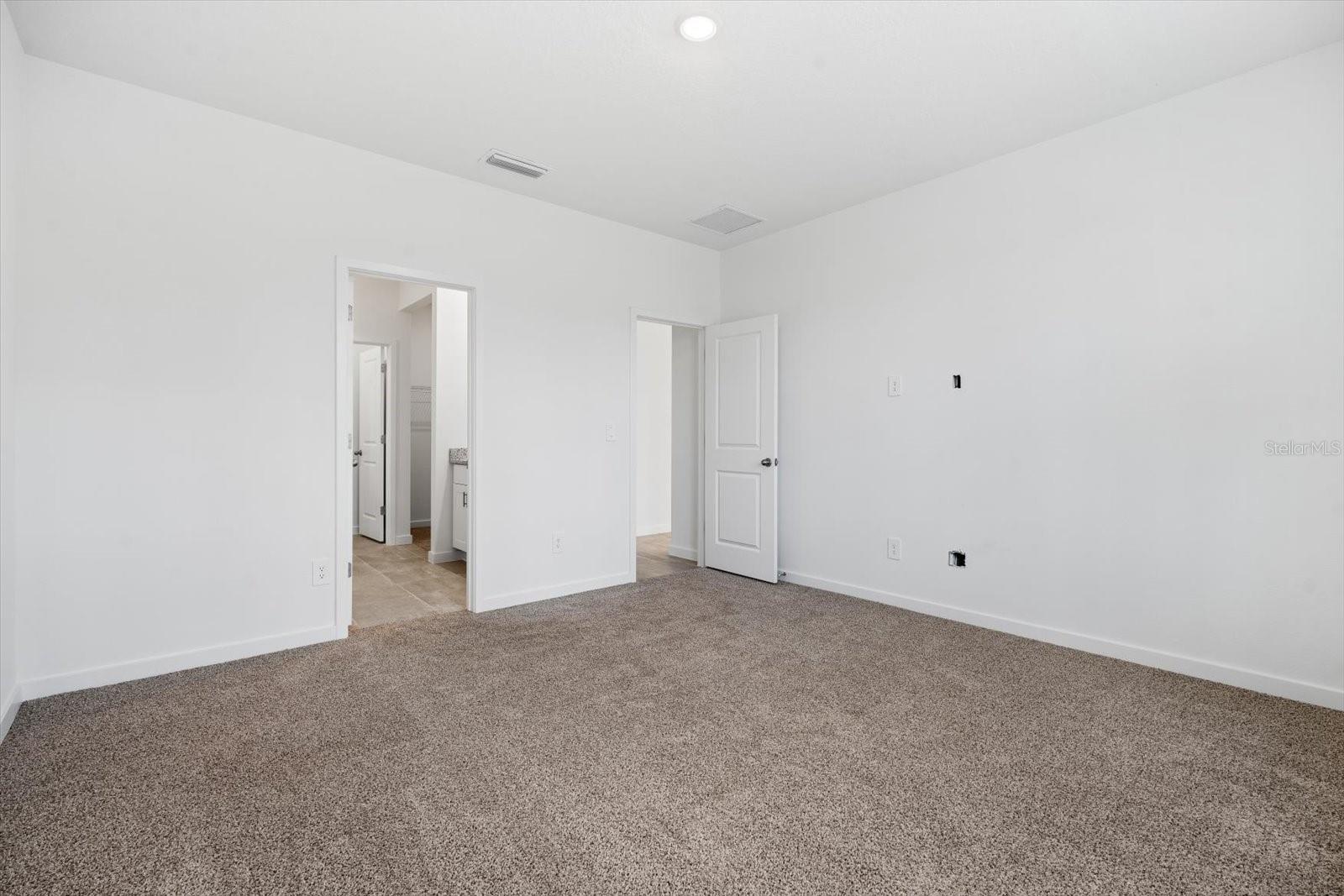 31 WANDERING CREEK WAY