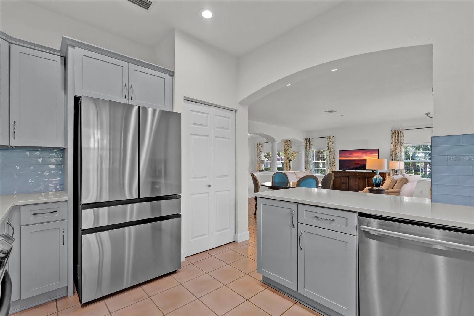 1 VISCAYA LN #2204