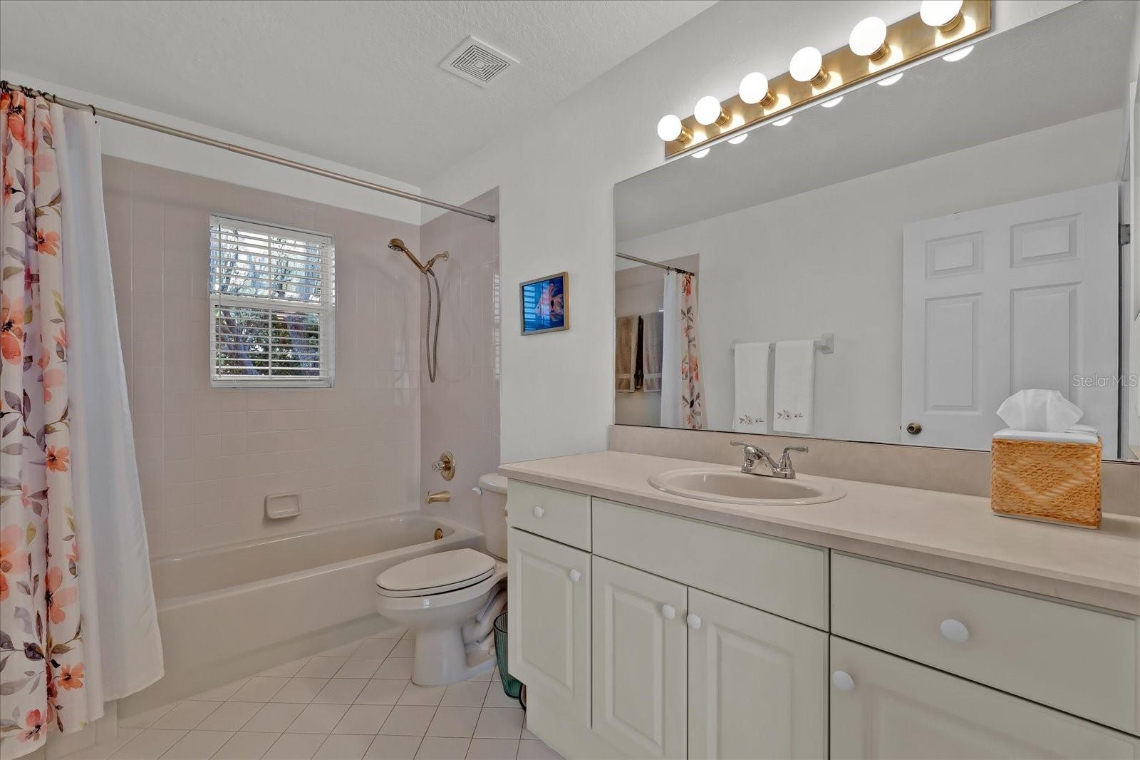 1 VISCAYA LN #2204