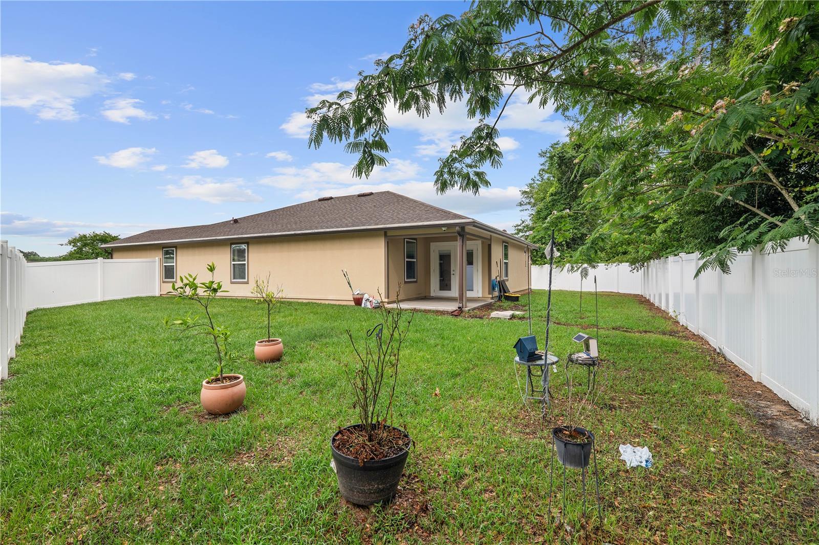 8552 LAKE GEORGE CIR W