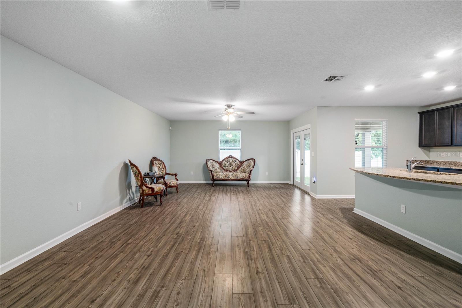 8552 LAKE GEORGE CIR W