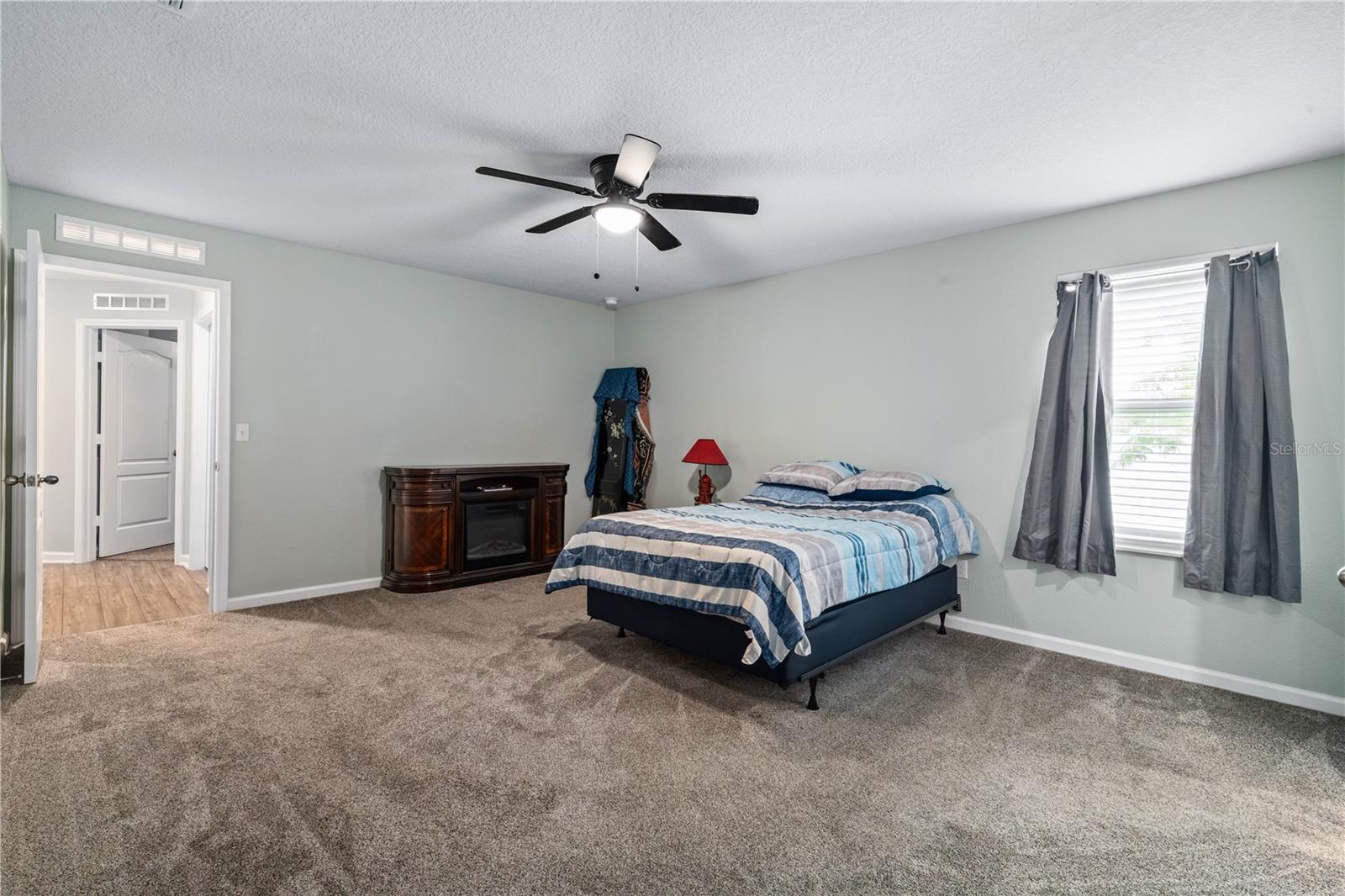 8552 LAKE GEORGE CIR W