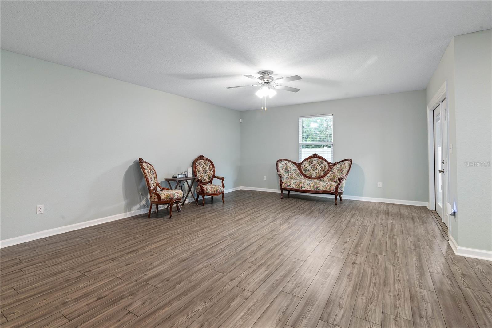 8552 LAKE GEORGE CIR W