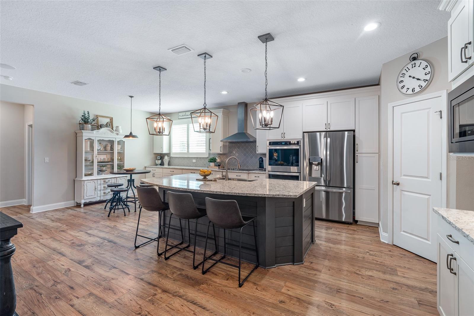 213 S COOPERS HAWK WAY