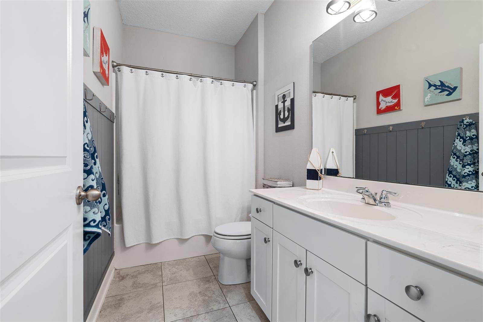 213 S COOPERS HAWK WAY