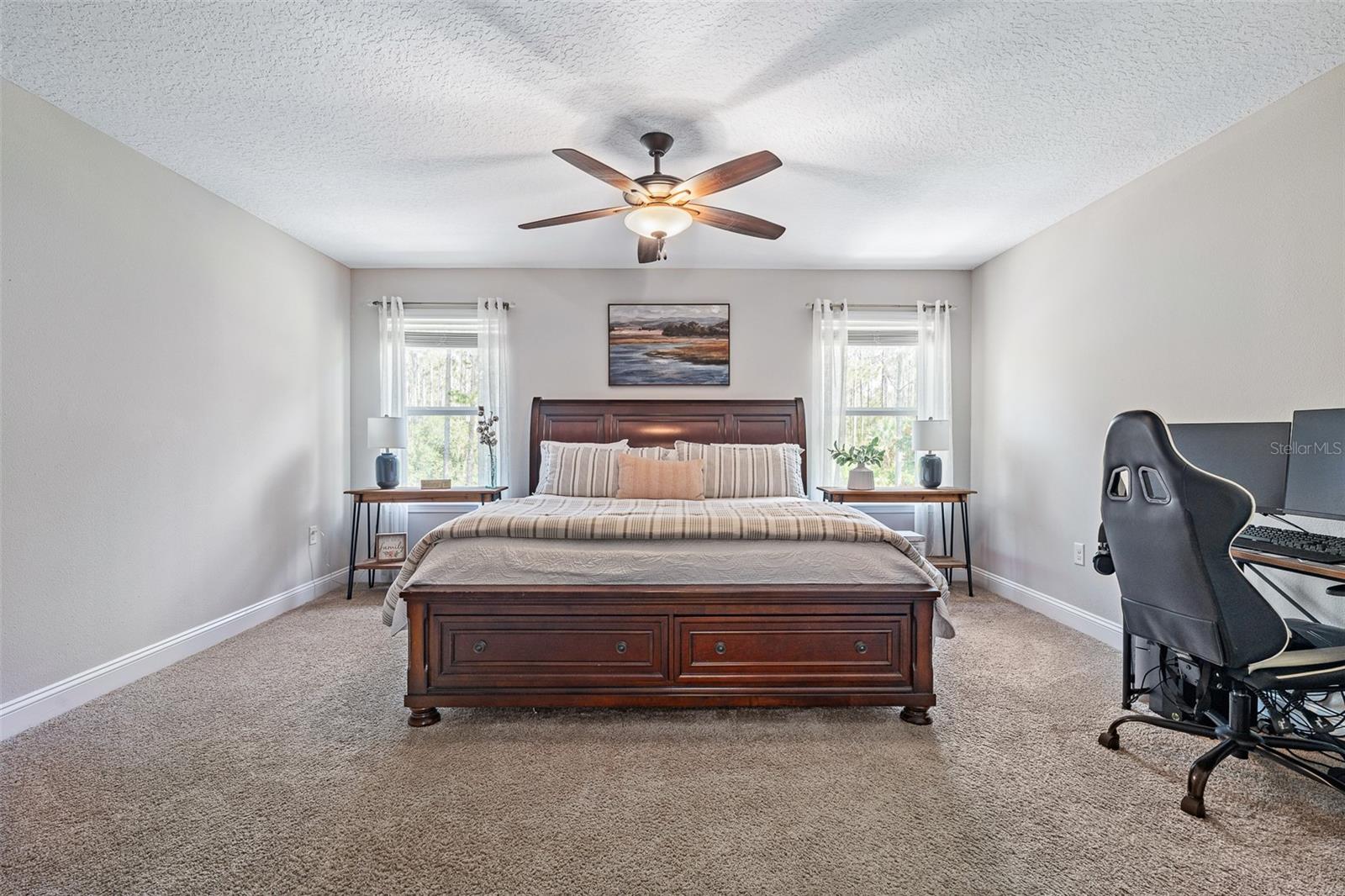 213 S COOPERS HAWK WAY