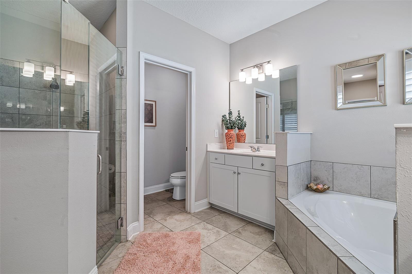 213 S COOPERS HAWK WAY