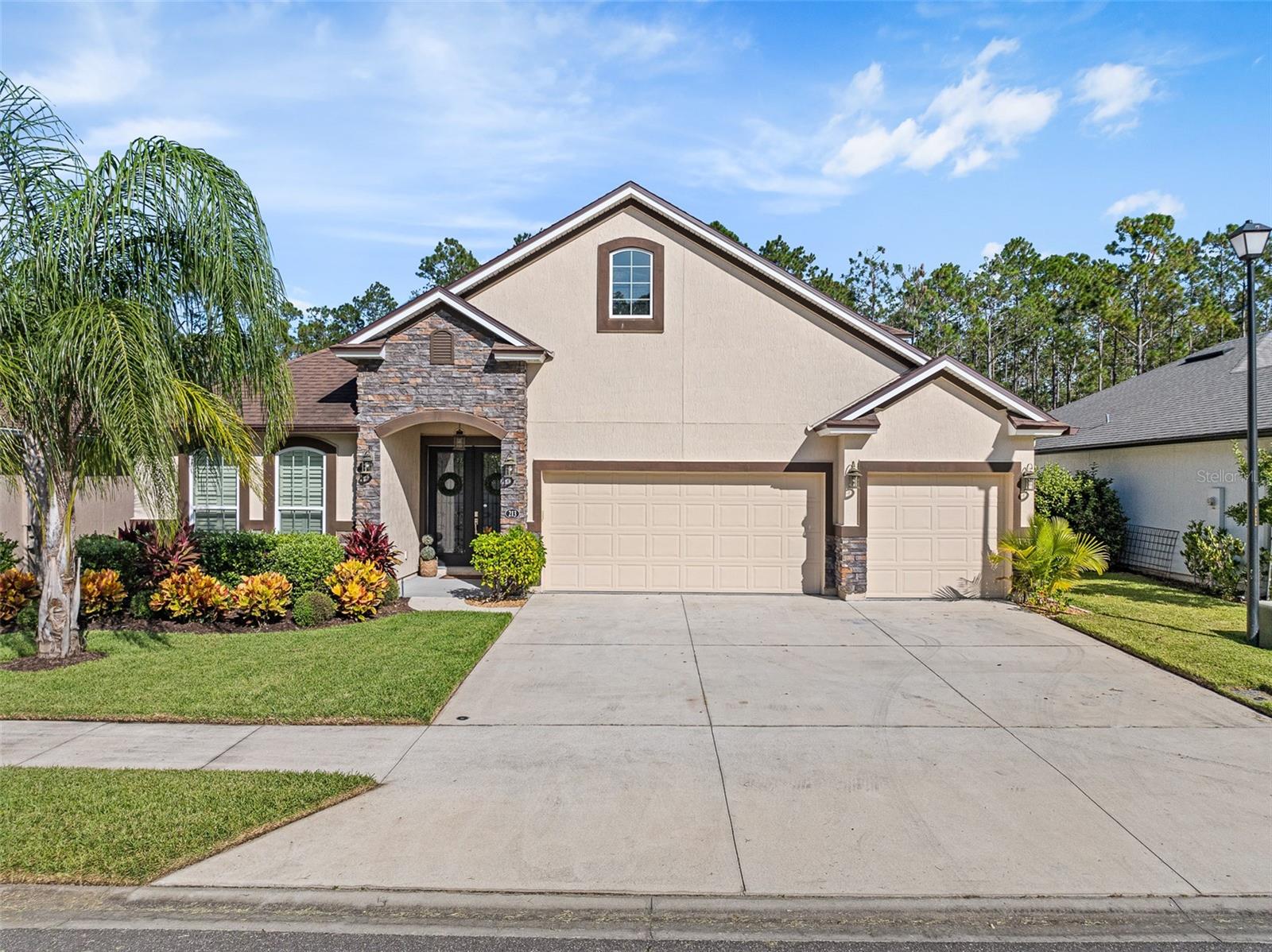 213 S COOPERS HAWK WAY