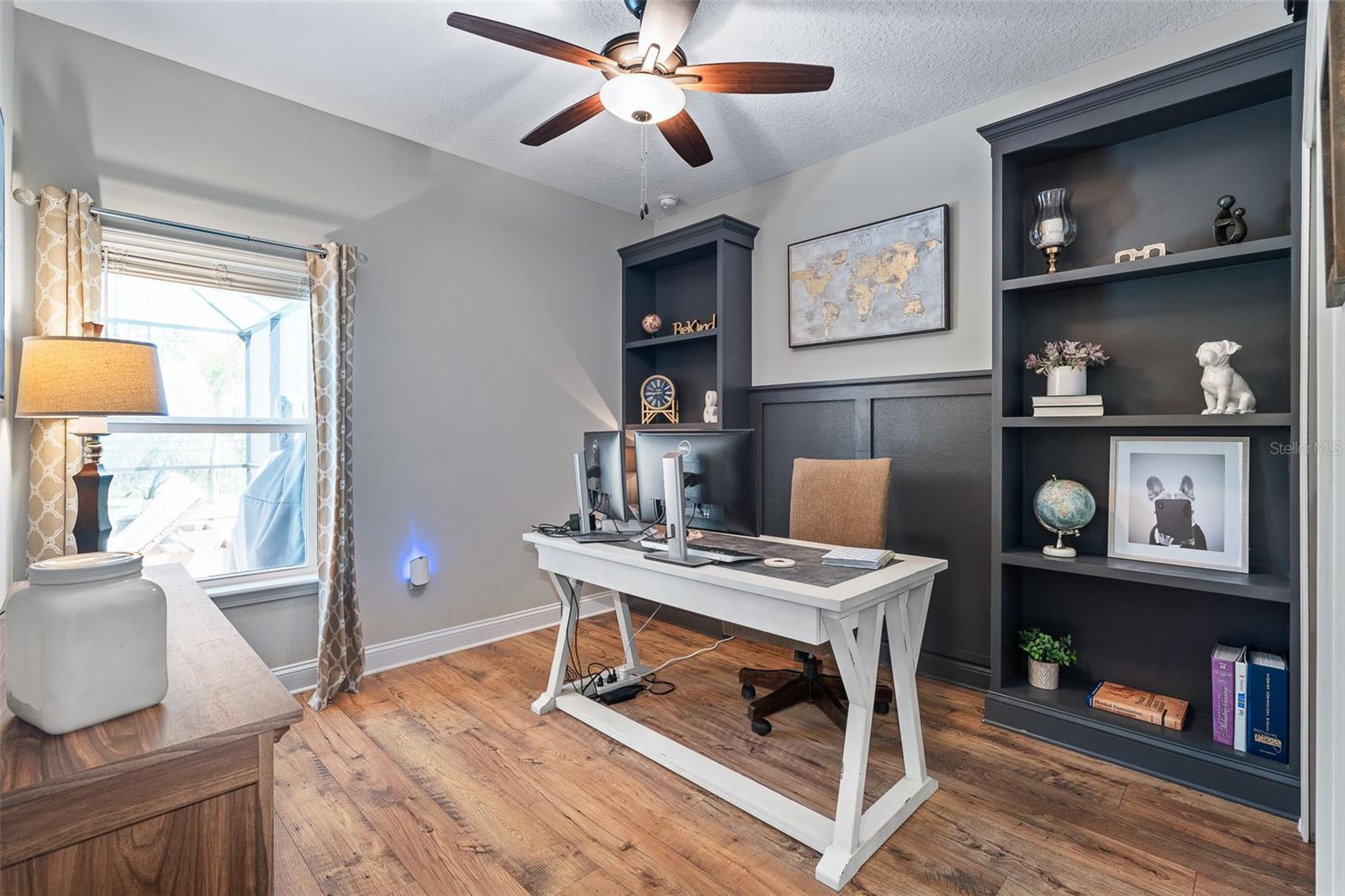 213 S COOPERS HAWK WAY