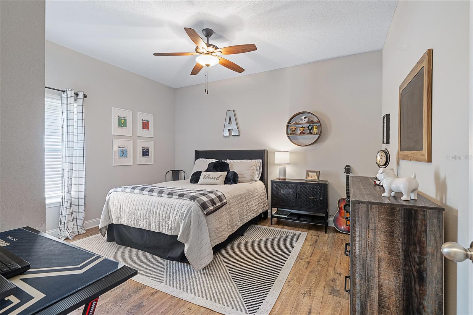 213 S COOPERS HAWK WAY