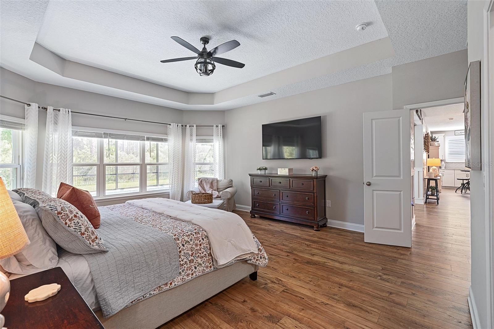 213 S COOPERS HAWK WAY