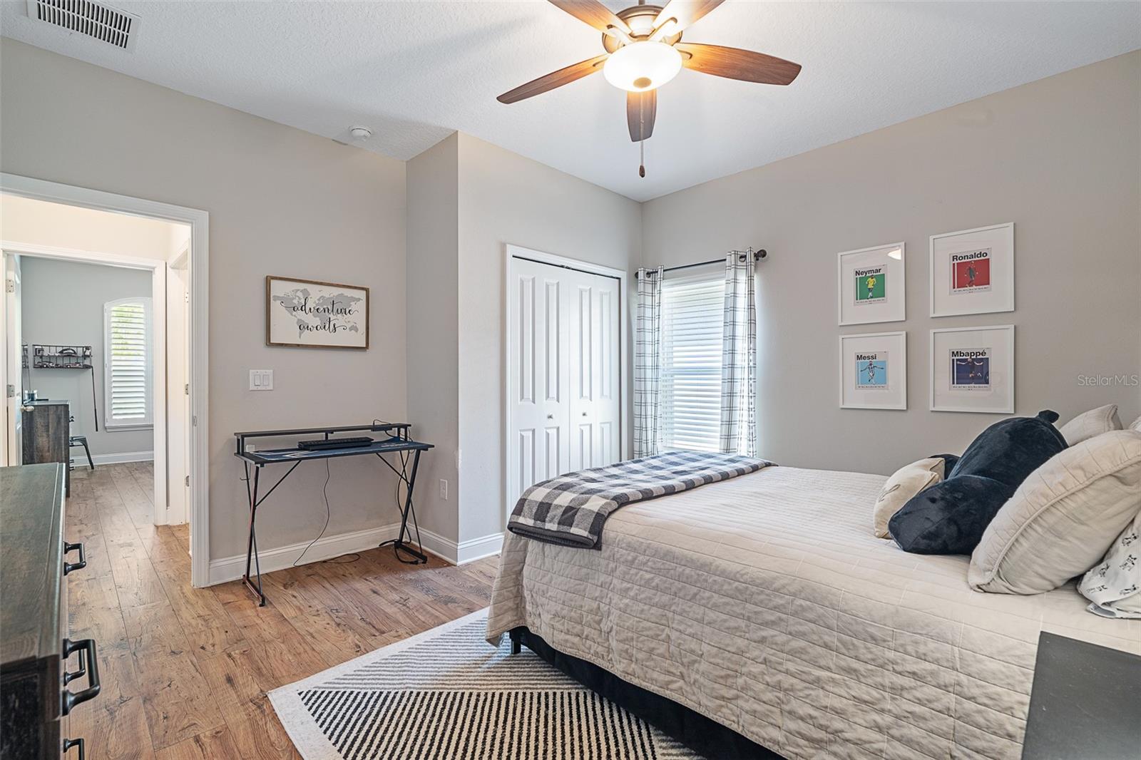 213 S COOPERS HAWK WAY