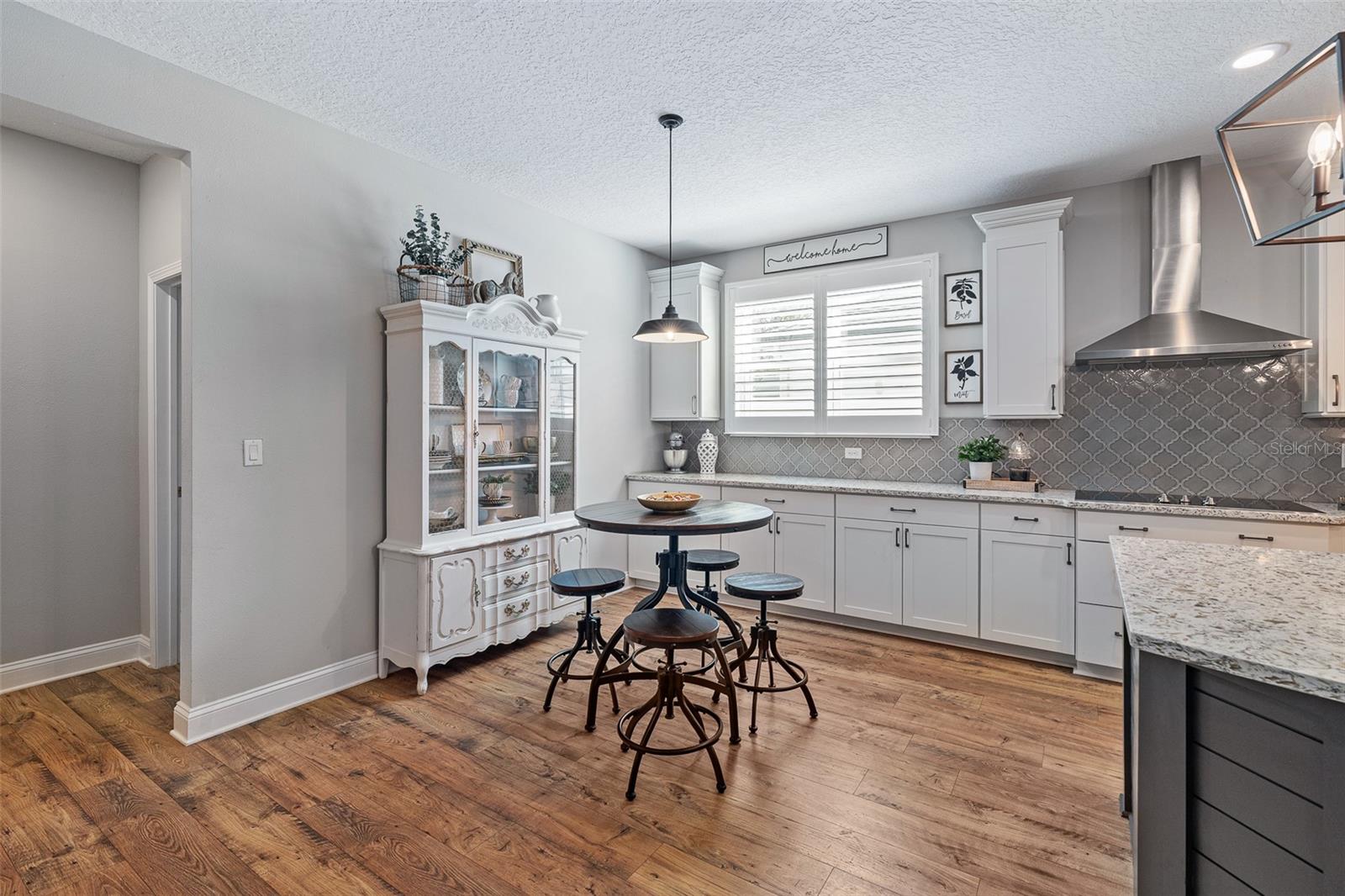 213 S COOPERS HAWK WAY