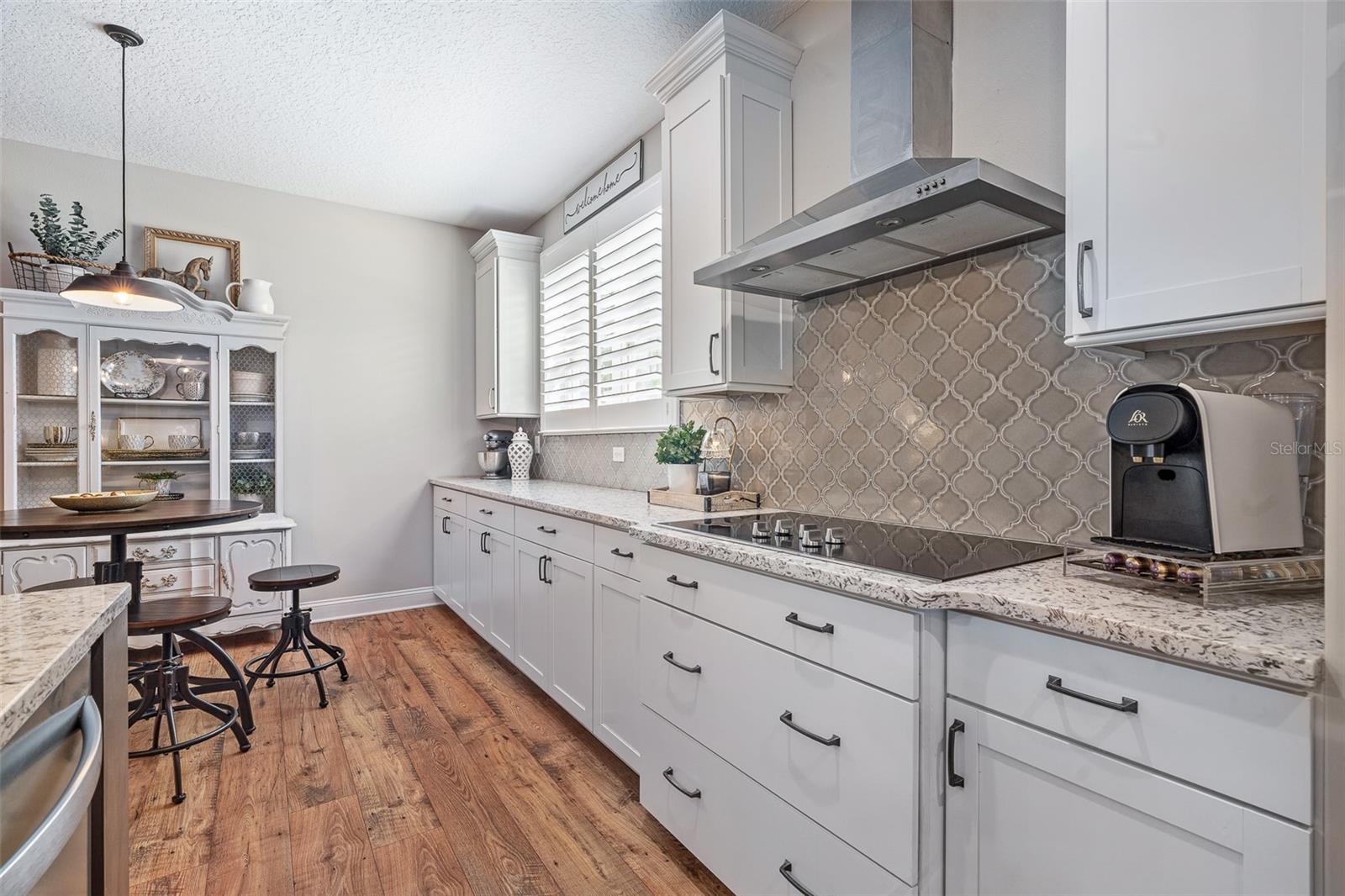 213 S COOPERS HAWK WAY