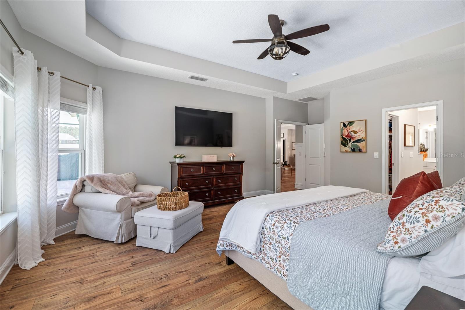 213 S COOPERS HAWK WAY