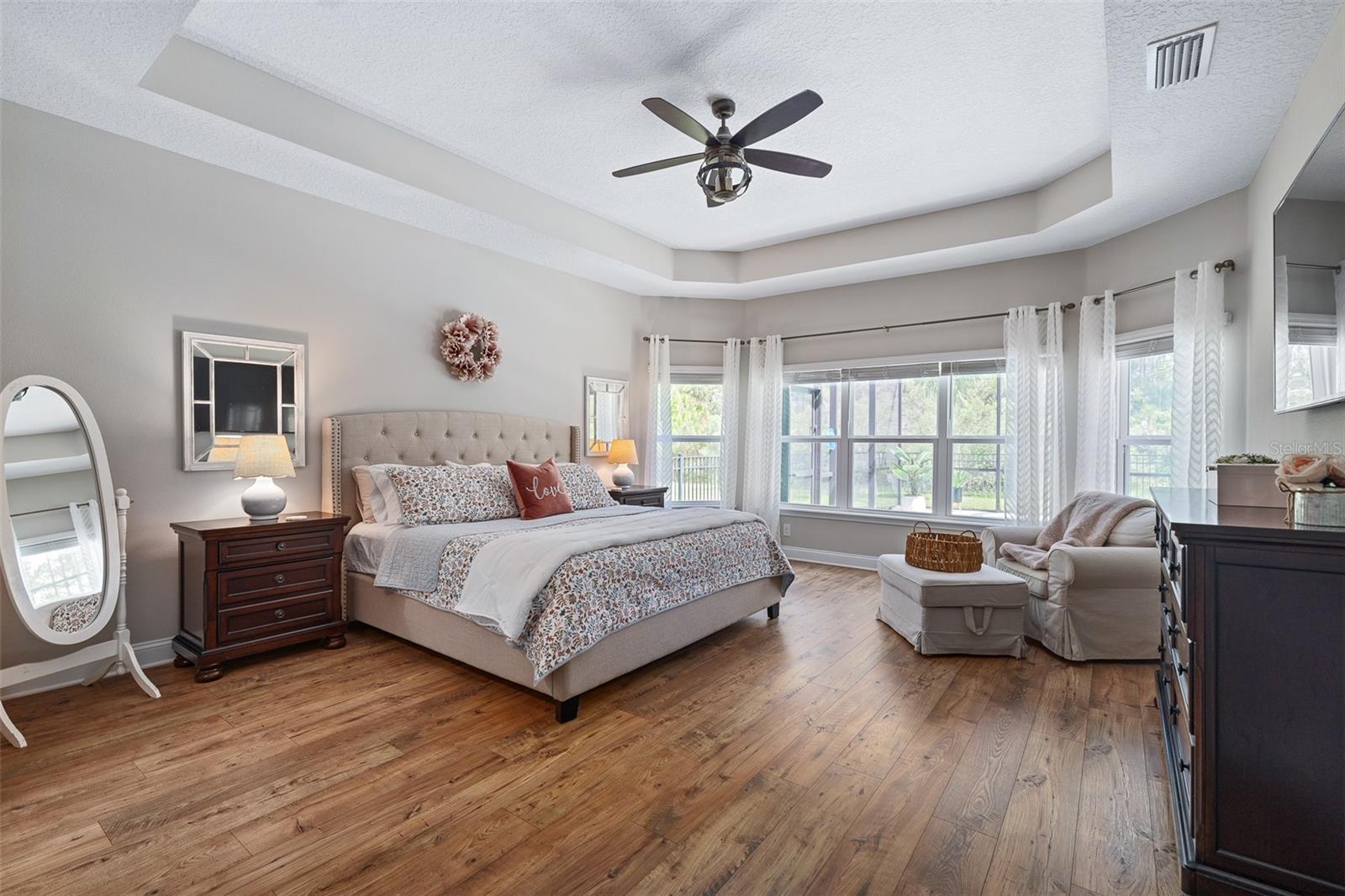 213 S COOPERS HAWK WAY