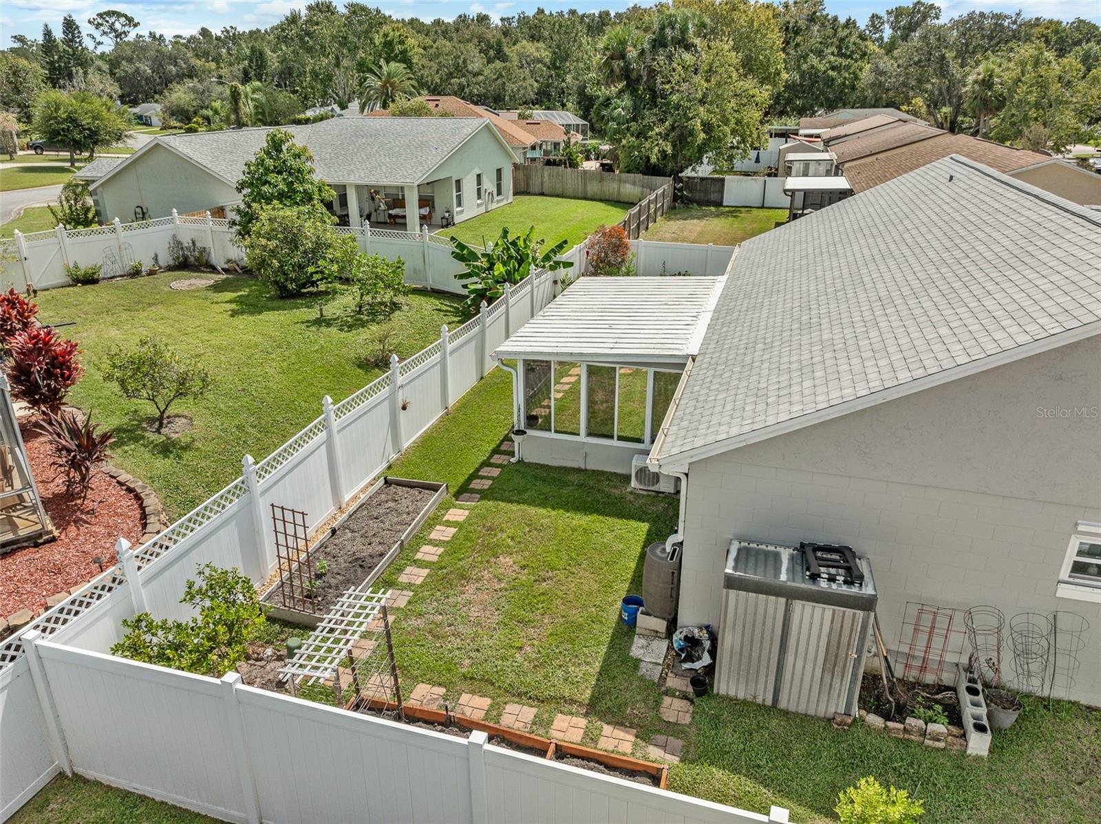 48 AARON CIR