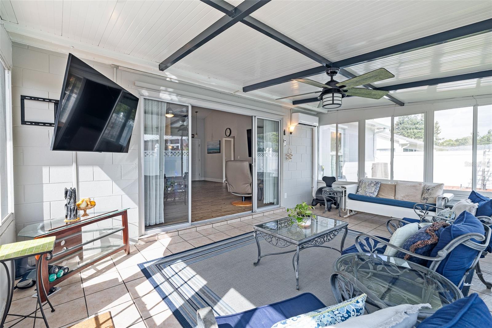 48 AARON CIR