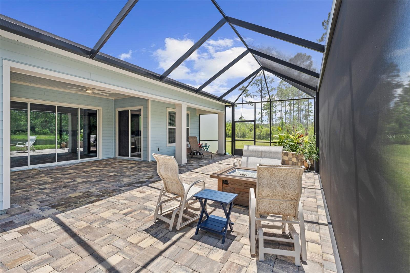 83 REVERIE DR N