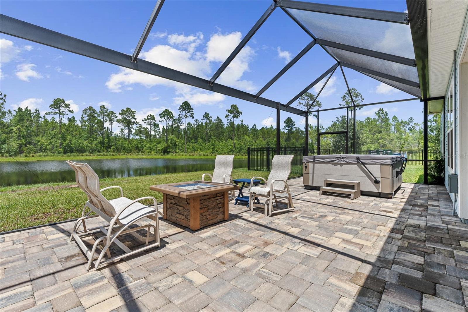 83 REVERIE DR N