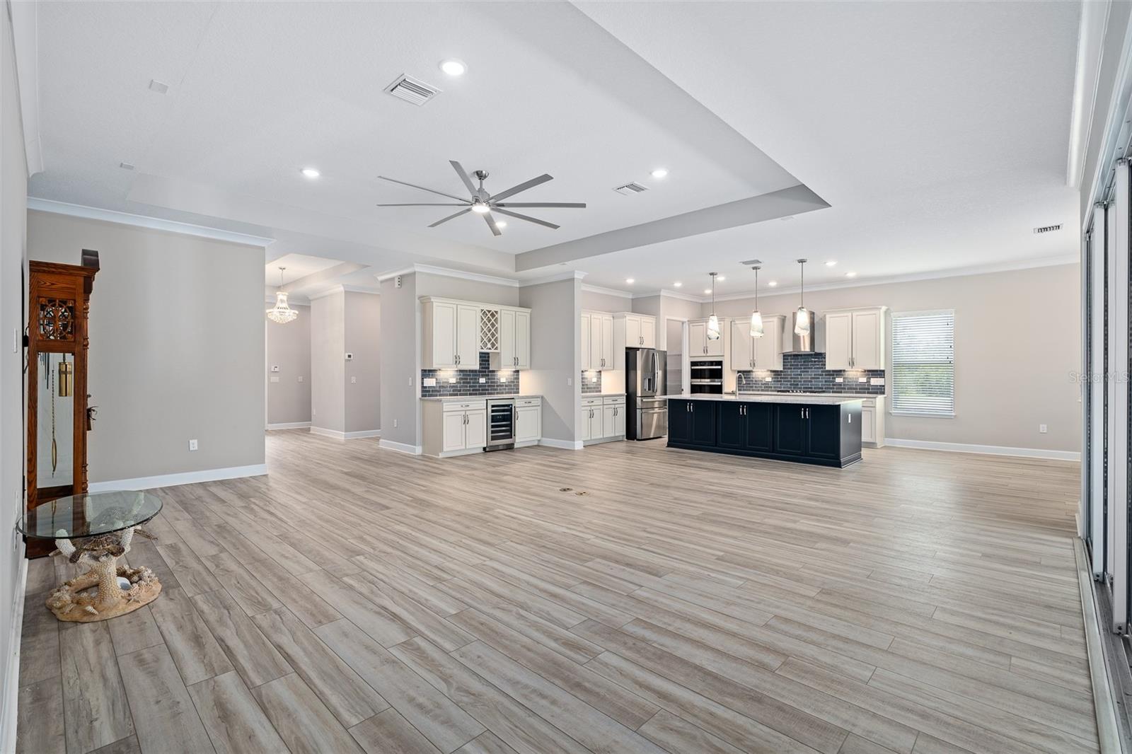83 REVERIE DR N